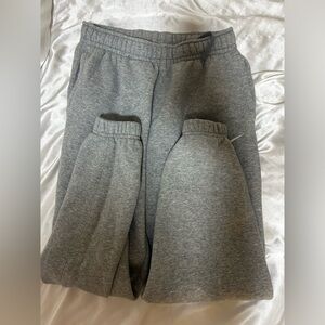 grey nike sweatpants